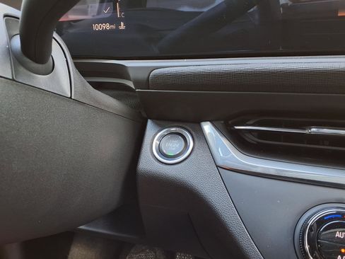 Used 2024 Buick Envista Preferred image 22