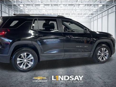 Used 2025 Chevrolet Equinox LT w/ Convenience Package II AWD/4WD image 2