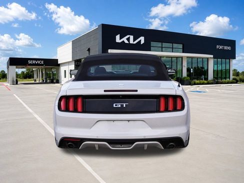 Used 2017 Ford Mustang GT Premium w/ Equipment Group 401A RWD image 6