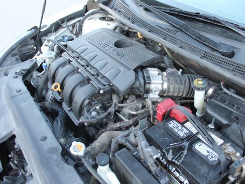 Used 2019 Nissan Sentra S FWD image 18