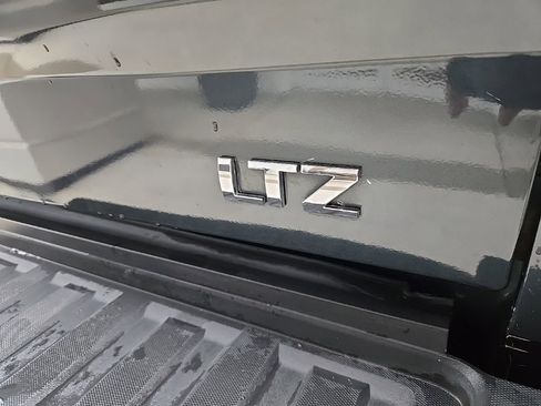 Used 2019 Chevrolet Silverado 3500 LTZ w/ Duramax Plus Package image 10