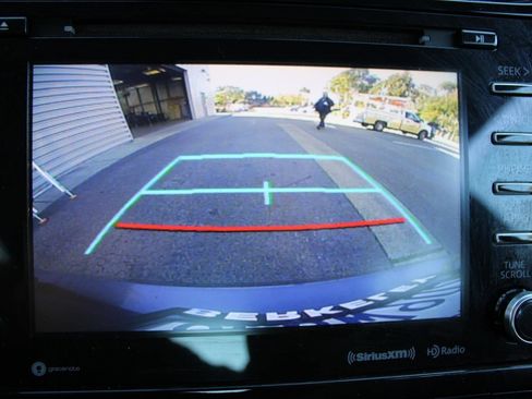 Used 2020 Toyota Prius Prime LE image 17