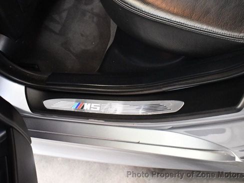 Used 2006 BMW M5 image 23