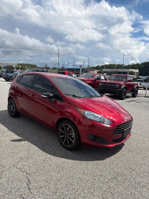 Used 2016 Ford Fiesta SE w/ SE Black Package FWD image 1