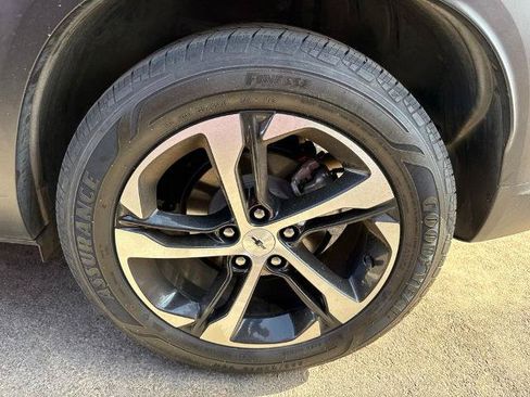 Used 2024 Chevrolet Trax RS w/ Sunroof Package FWD image 15