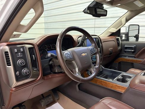 Used 2015 Chevrolet Silverado 3500 High Country w/ Duramax Plus Package AWD/4WD image 12