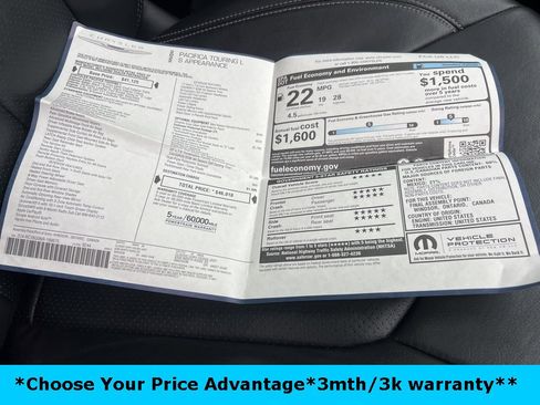 Certified 2022 Chrysler Pacifica Touring-L w/ S Appearance Package image 34