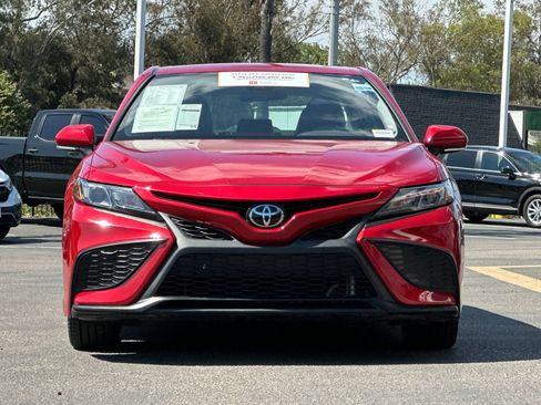 Used 2024 Toyota Camry SE FWD image 7