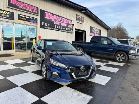 Used 2021 Nissan Altima 2.5 S w/ Driver Assist Package image 4