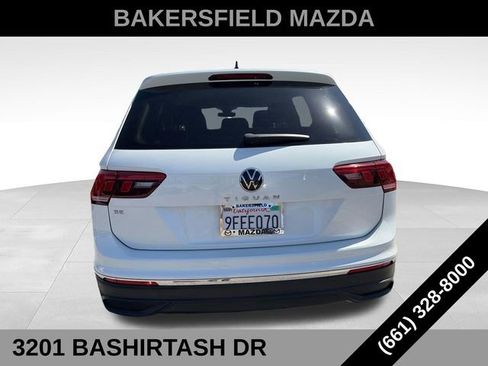 Used 2023 Volkswagen Tiguan SE FWD image 4