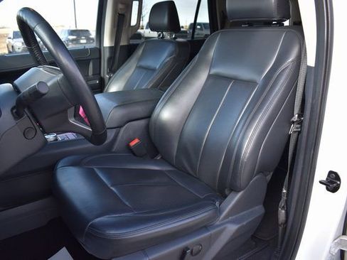 Used 2024 Ford Expedition XLT image 13