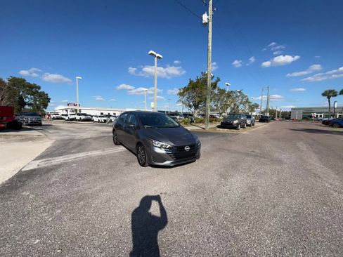 Used 2025 Nissan Versa SV image 16