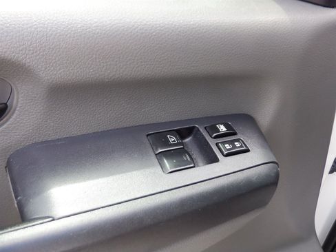 Used 2020 Nissan NV 2500 S RWD image 14