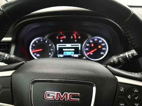 Used 2018 GMC Acadia SLT FWD image 16