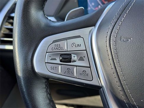 Used 2021 BMW X7 xDrive40i w/ Premium Package image 25