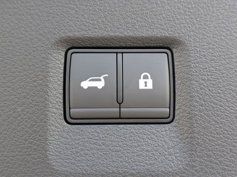 Used 2025 INFINITI QX60 Luxe w/ Black Edition image 13