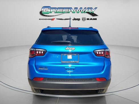 New 2026 Jeep Compass Latitude image 2