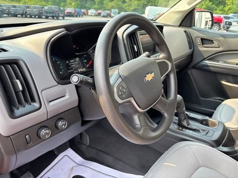 Used 2020 Chevrolet Colorado W/T w/ WT Convenience Package AWD/4WD image 8