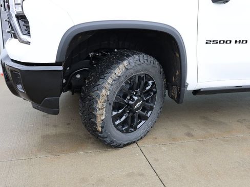 Used 2026 Chevrolet Silverado 2500 LT w/ Trail Boss Package AWD/4WD image 45