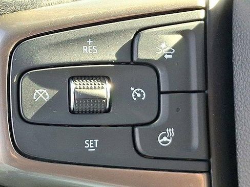 Used 2023 Chevrolet Silverado 1500 High Country w/ Technology Package image 21