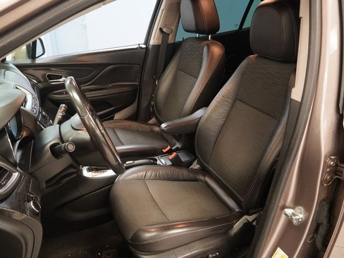 Used 2015 Buick Encore FWD image 3