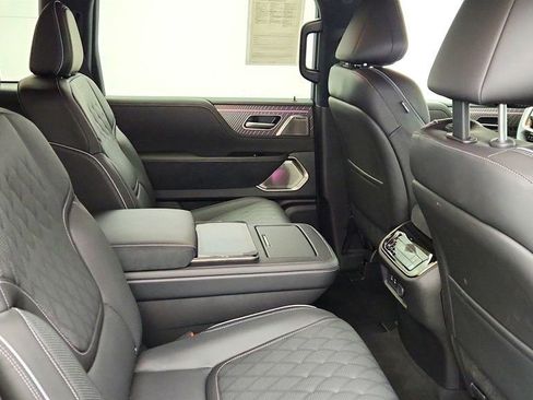 Used 2025 INFINITI QX80 Autograph image 23