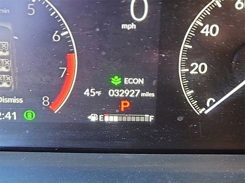 Used 2024 Honda Pilot Touring image 13