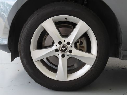 Used 2018 Mercedes-Benz GLE 350 4MATIC image 32