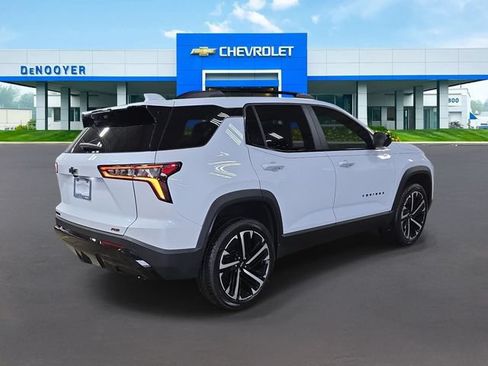 New 2026 Chevrolet Equinox RS w/ Convenience Package III FWD image 8