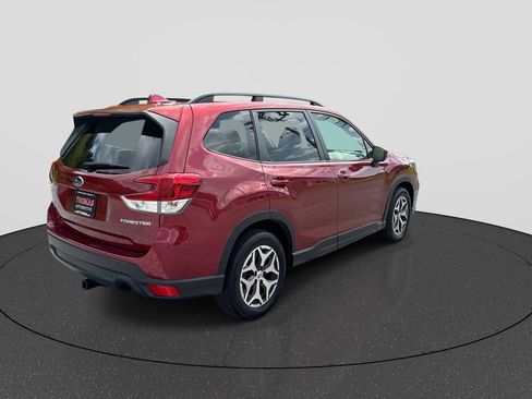 Used 2021 Subaru Forester Premium AWD/4WD image 8