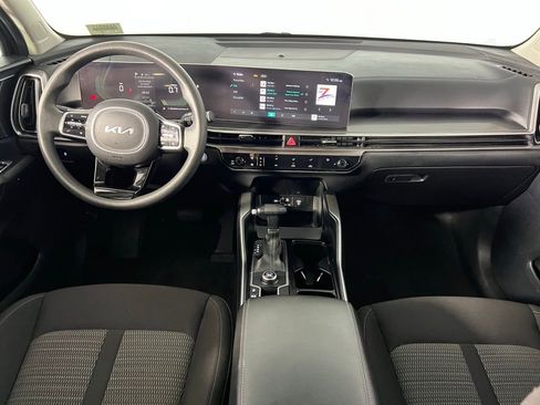 Used 2024 Kia Sorento LX image 13