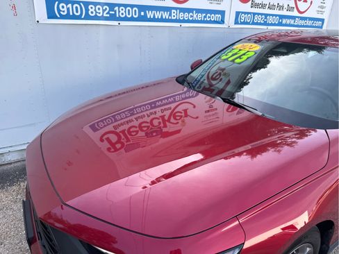 Used 2024 Honda Accord EX image 9