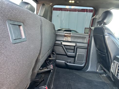 Used 2015 Ford F150 Platinum w/ Equipment Group 701A Luxury AWD/4WD image 10