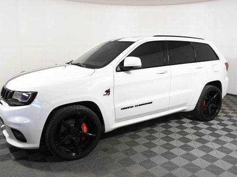 Used 2020 Jeep Grand Cherokee SRT AWD/4WD image 2