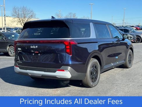 New 2026 Kia Carnival FWD image 3