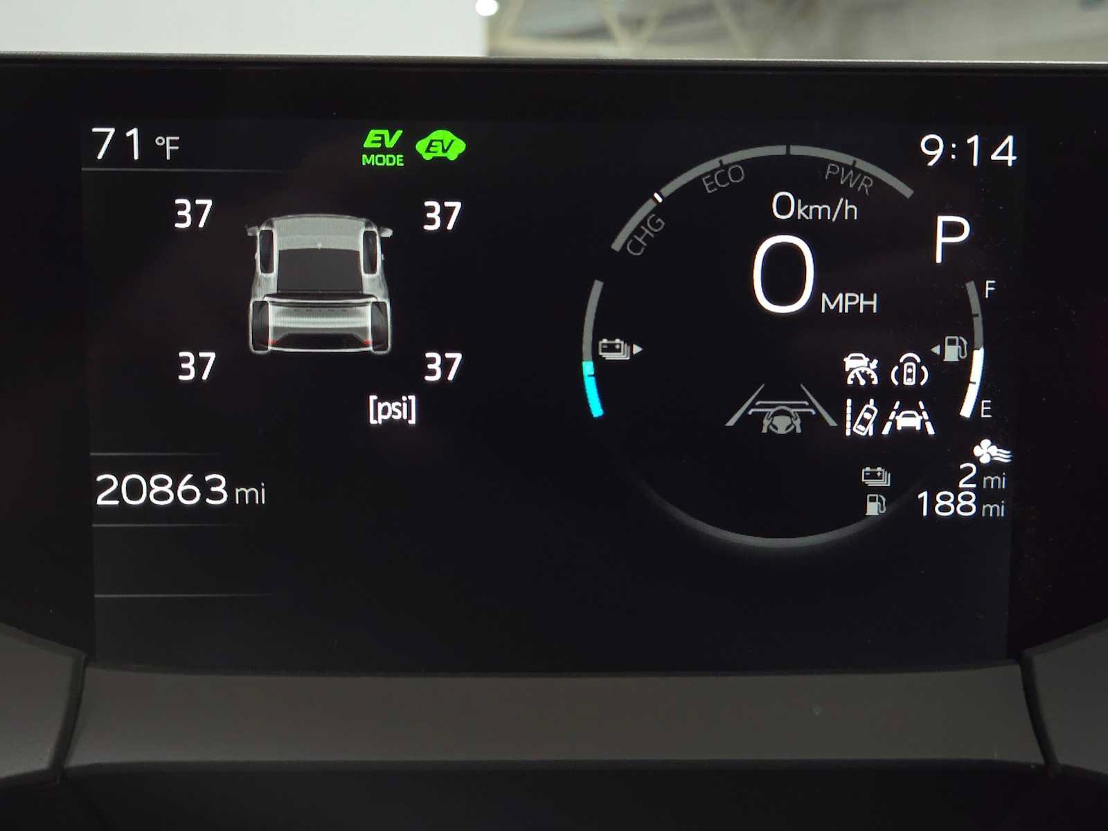 Used 2025 Toyota Prius Plug-In Hybrid FWD image 24