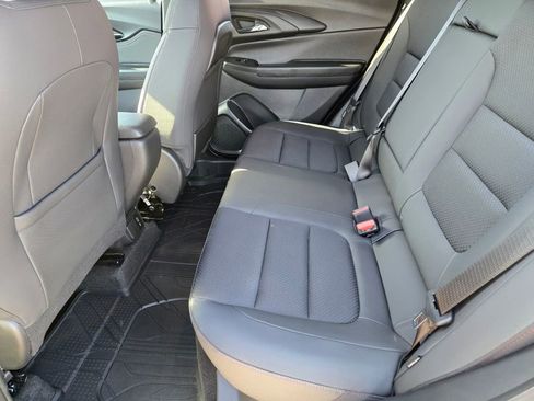 Used 2023 Chevrolet TrailBlazer RS w/ Sun and Liftgate Package image 13