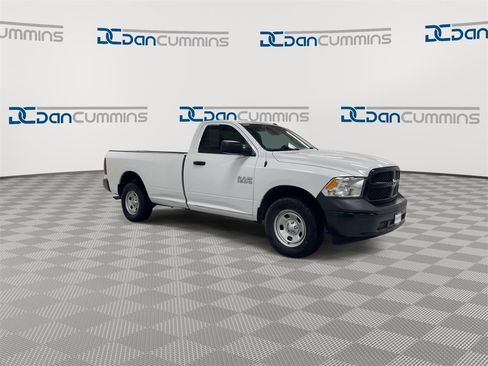 Used 2018 RAM 1500 Express image 2