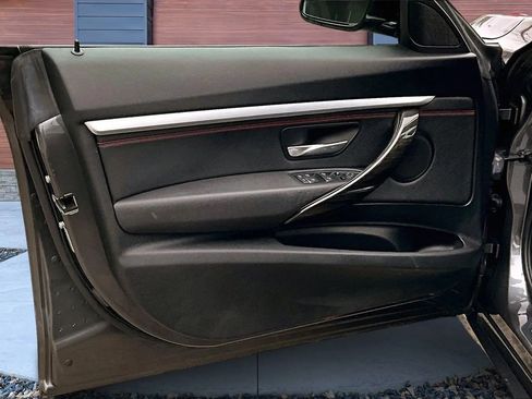 Used 2018 BMW 330i Gran Turismo xDrive image 23