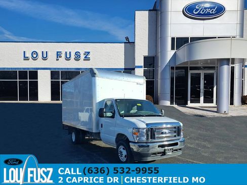 Used 2024 Ford E-450 and Econoline 450 Super Duty w/ Power Windows & Locks Group image 1