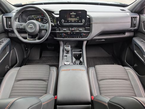 Used 2025 Nissan Pathfinder Rock Creek AWD/4WD image 25