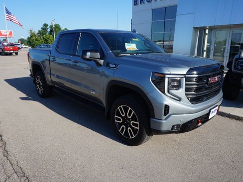 Used 2026 GMC Sierra 1500 AT4 w/ AT4 Premium Package AWD/4WD image 4