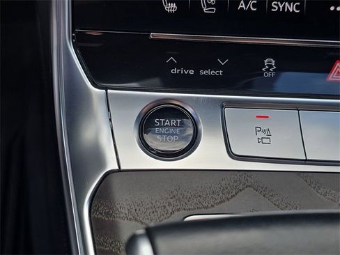 Used 2021 Audi A6 Premium Plus w/ Premium Plus Package image 31