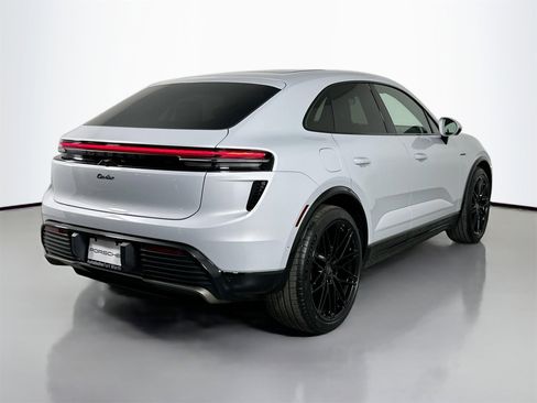 Certified 2025 Porsche Macan Turbo Electric image 9