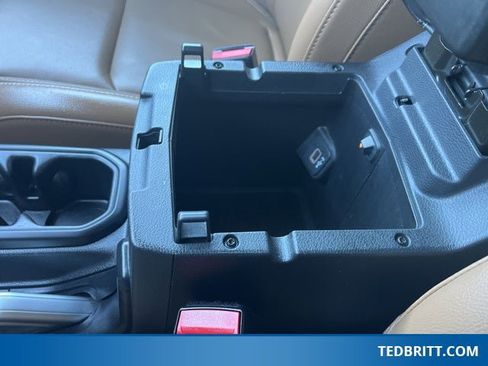 Used 2022 Jeep Wrangler Unlimited Rubicon w/ Cold Weather Group image 37