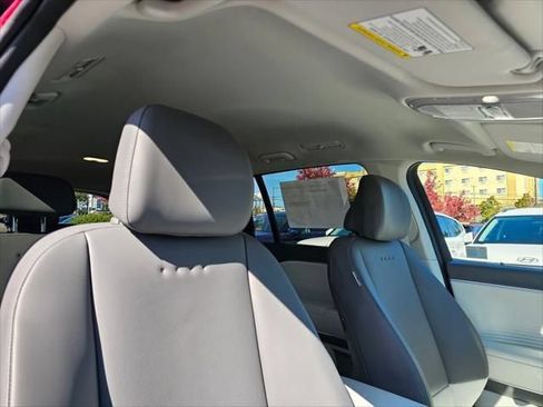 New 2026 Hyundai Ioniq 9 SEL AWD/4WD image 11