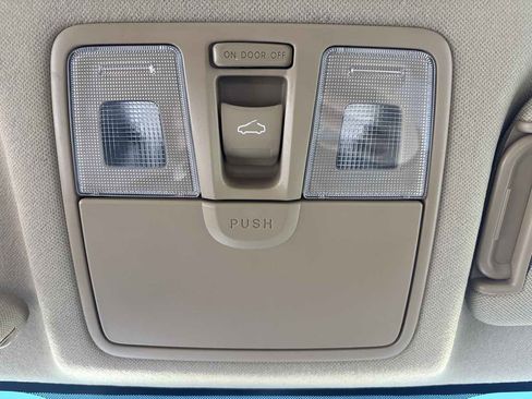 Used 2012 Hyundai Elantra Limited w/ Technology Pkg 5 image 26