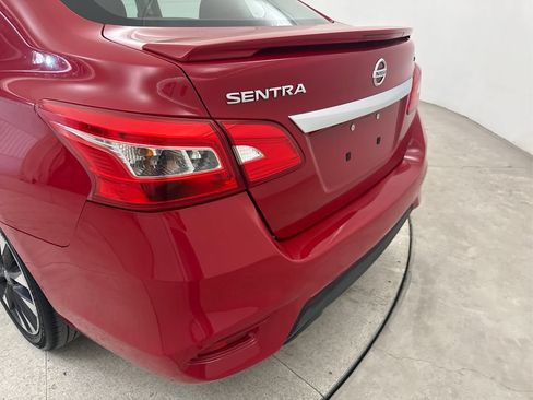 Used 2018 Nissan Sentra SR FWD image 21