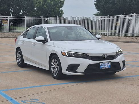 Used 2022 Honda Civic LX image 4