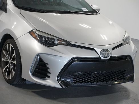 Used 2017 Toyota Corolla XSE FWD image 4